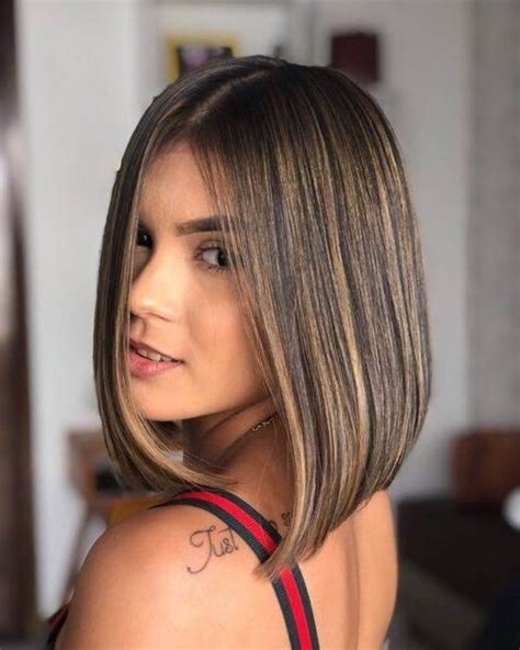 morena iluminada mel cabelo curto|Morena iluminada cabelo curto: 30 fotos para se inspirar